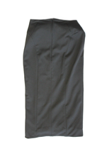 Scapulus Skirt
