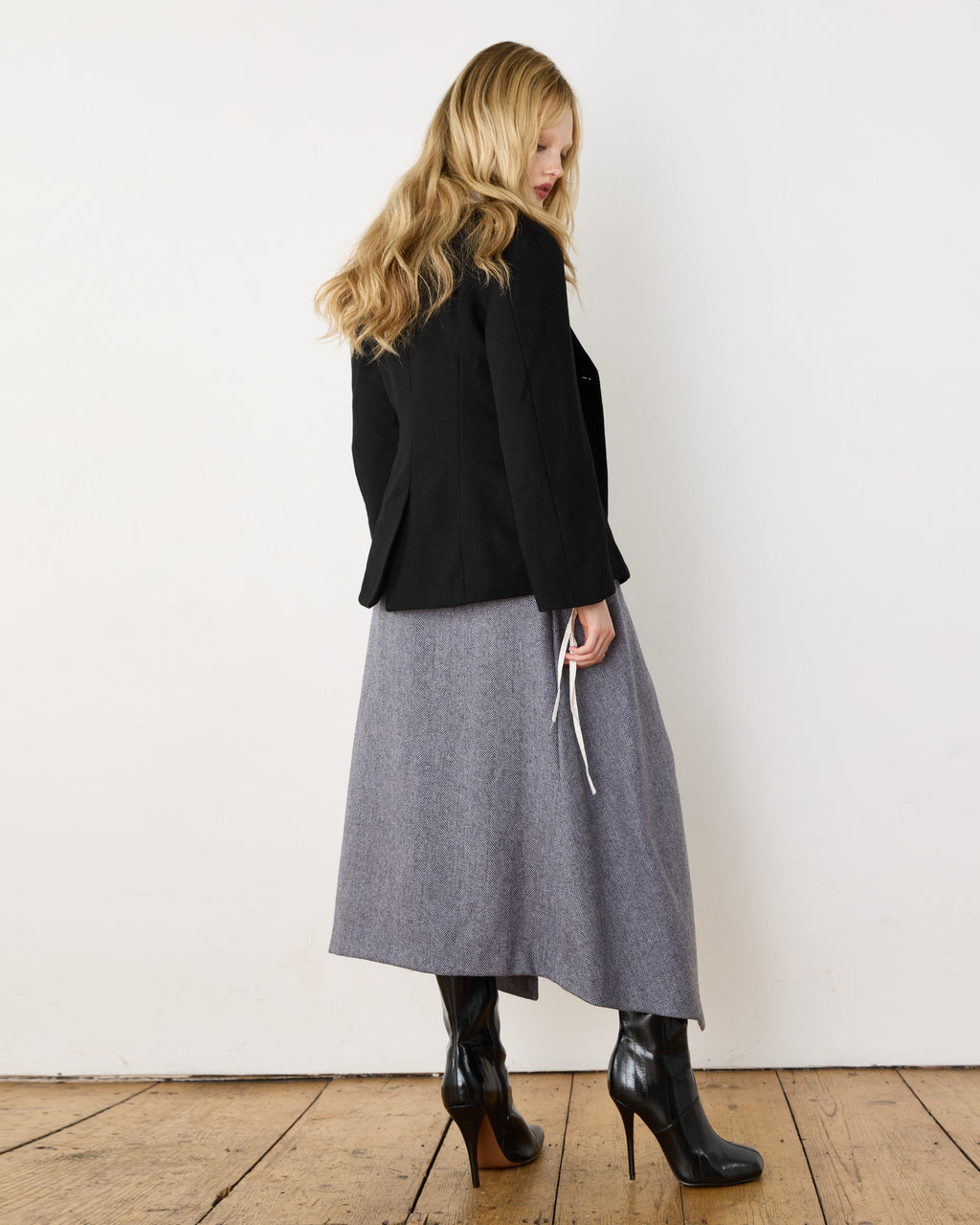 Table Skirt, on model, side